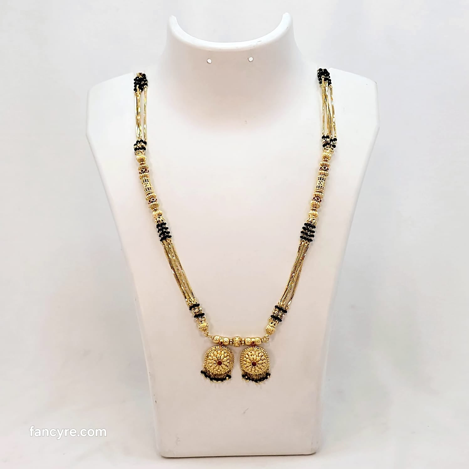 The Vishakha Antique Goldforming Mangalsutra