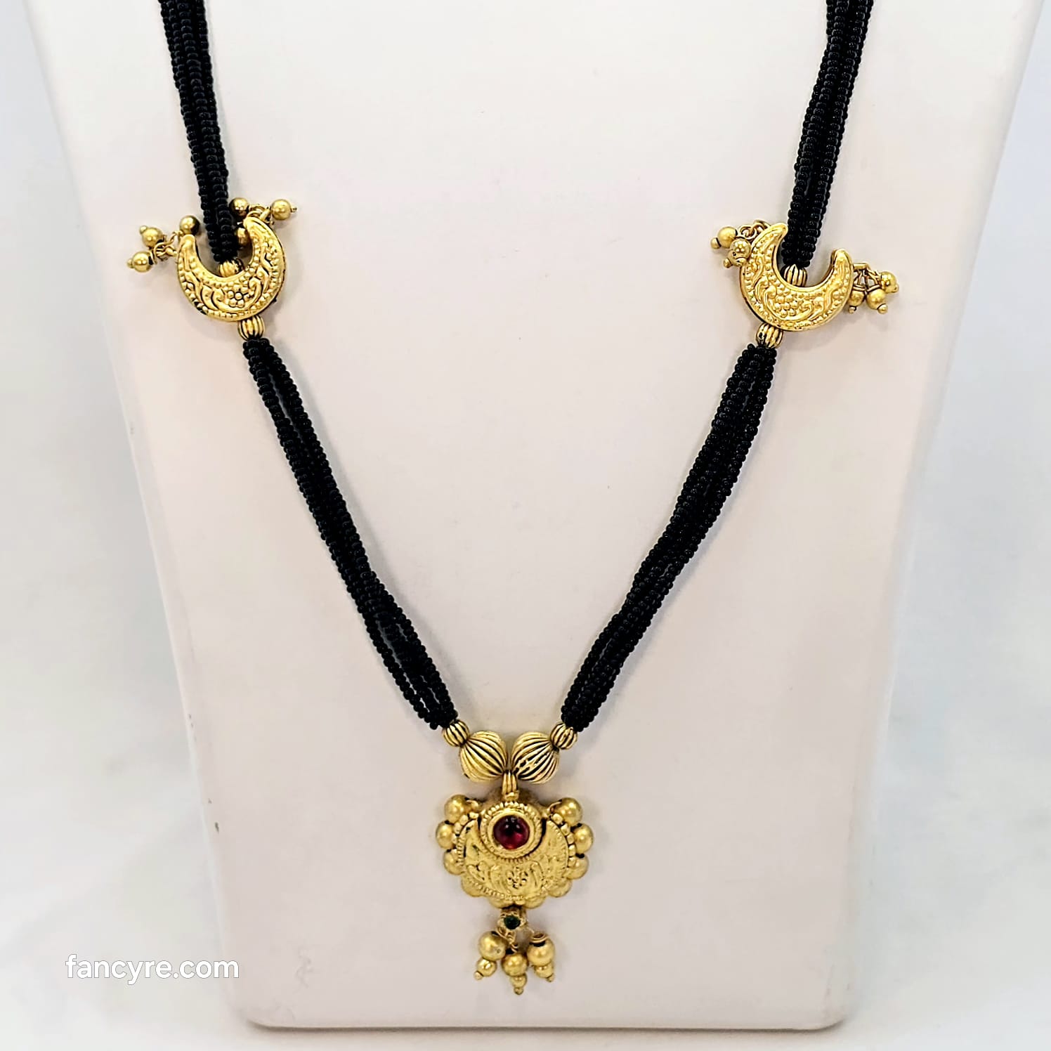 The Somia Antique Goldforming Mangalsutra