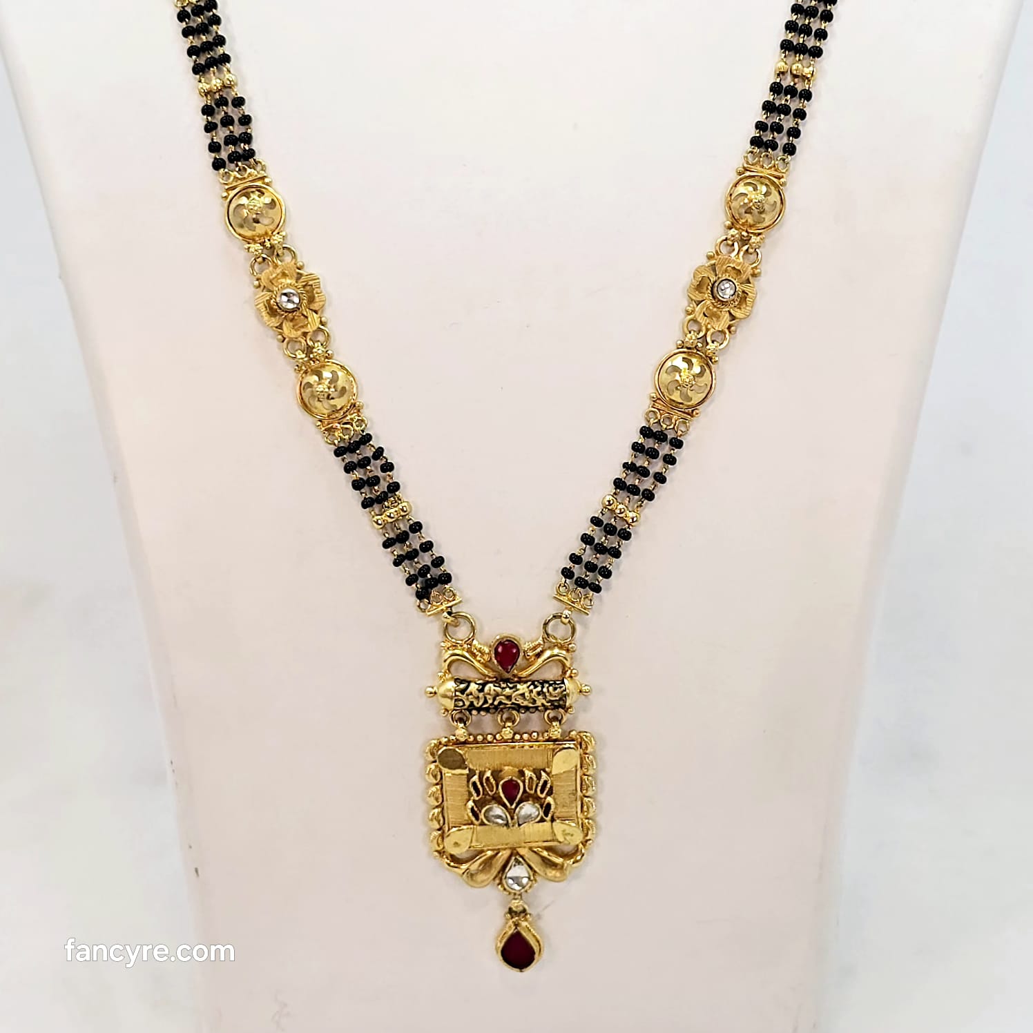 The Mona Antique Goldforming Mangalsutra