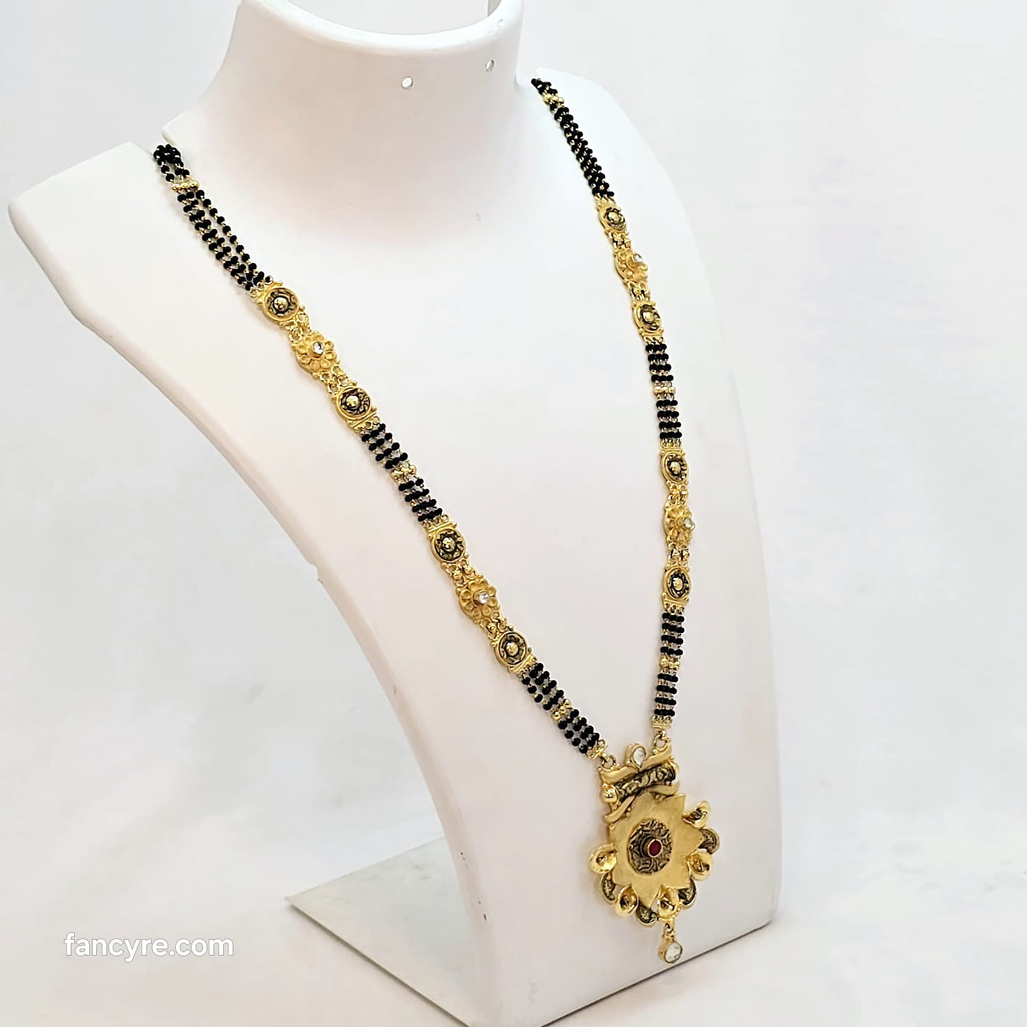 The Shirin Antique Goldforming Mangalsutra