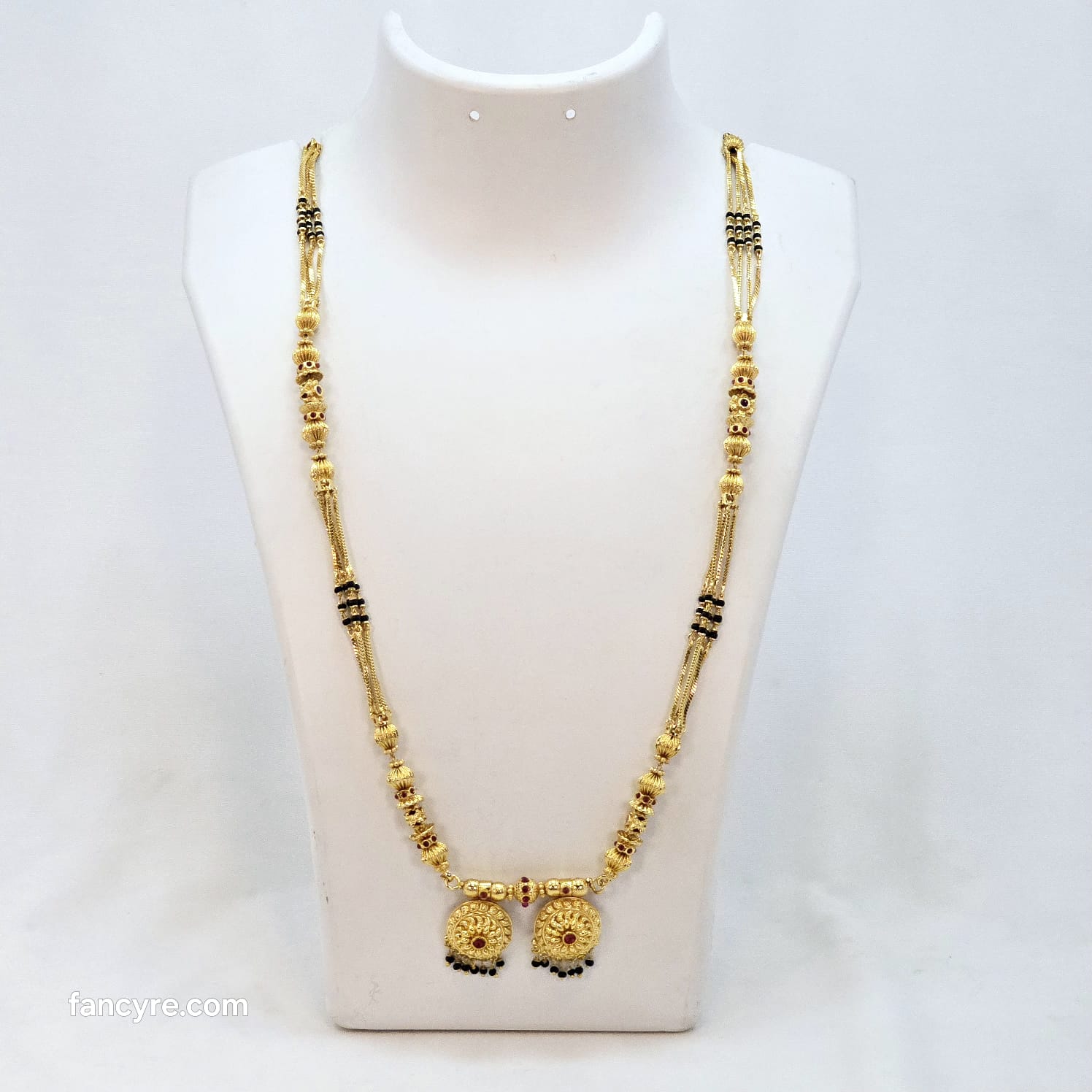 The Runali Antique Goldforming Mangalsutra