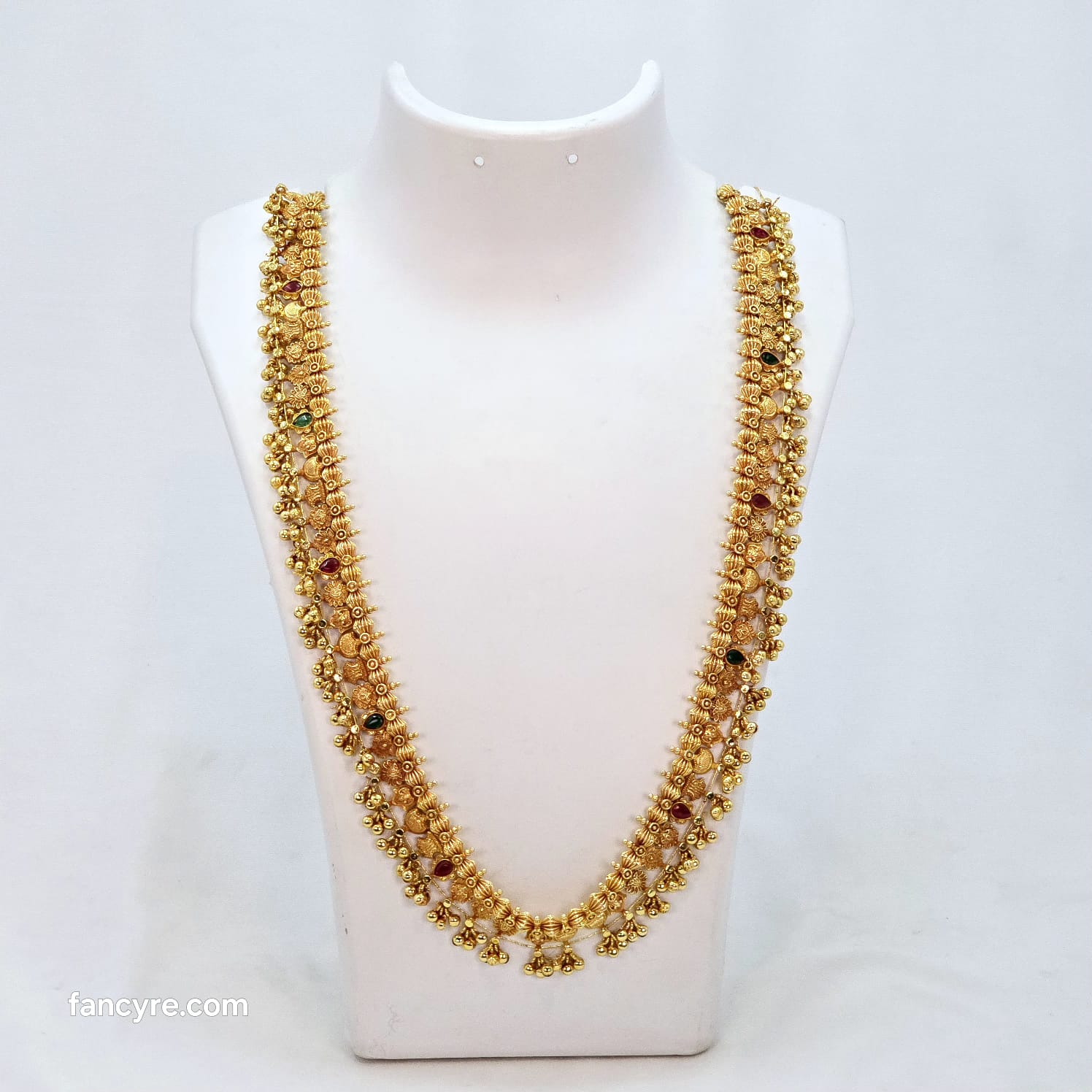 The Savani Antique Goldforming Saaj