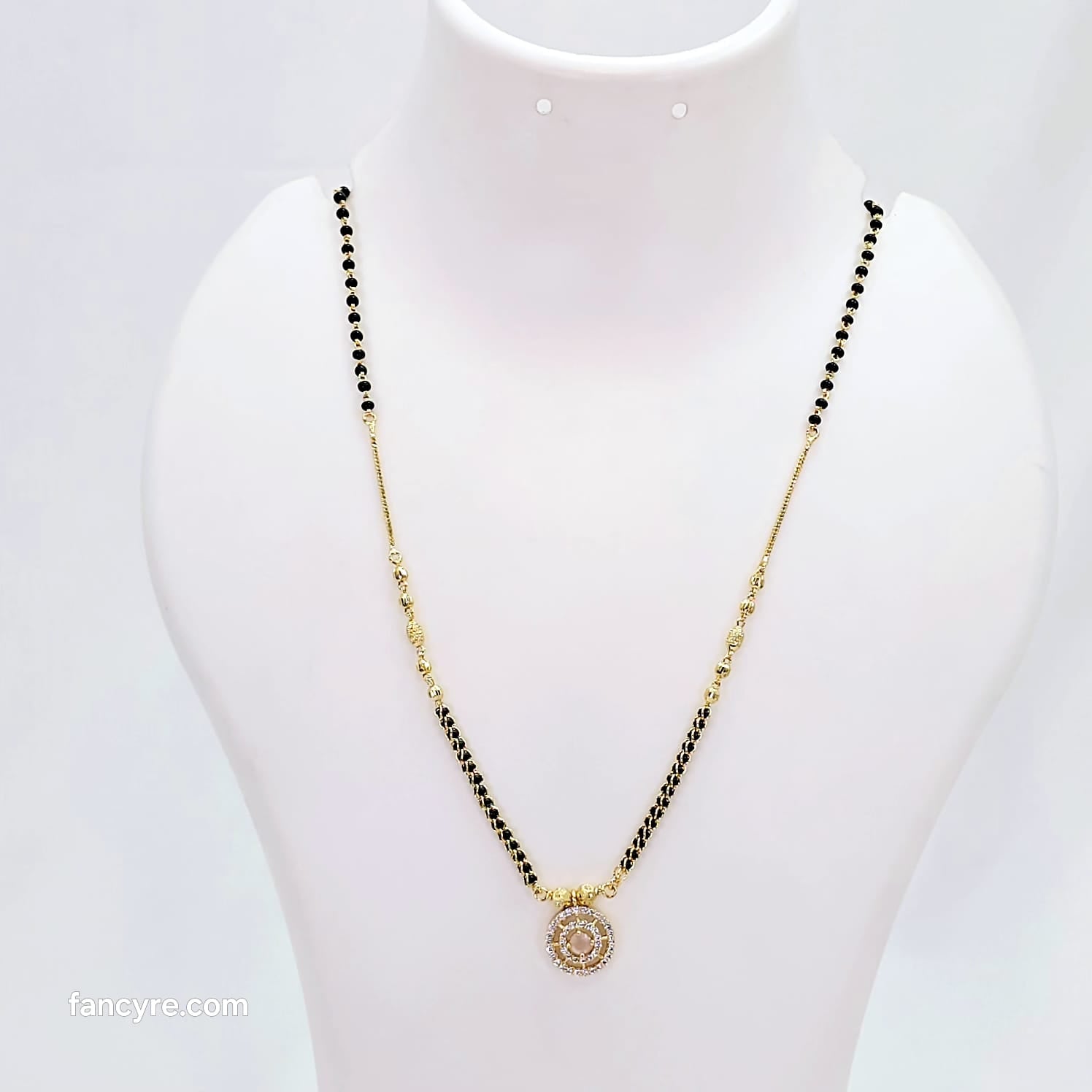 The Vinutha Goldforming Mini Mangalsutra