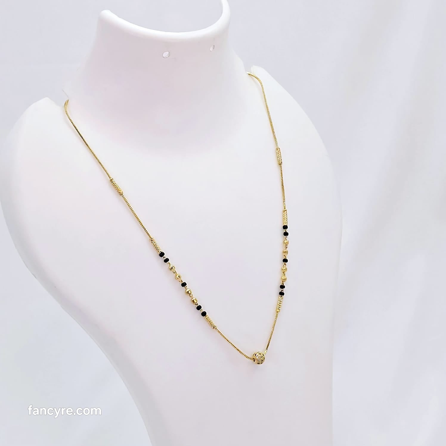 The Sangini Goldforming Mini Mangalsutra