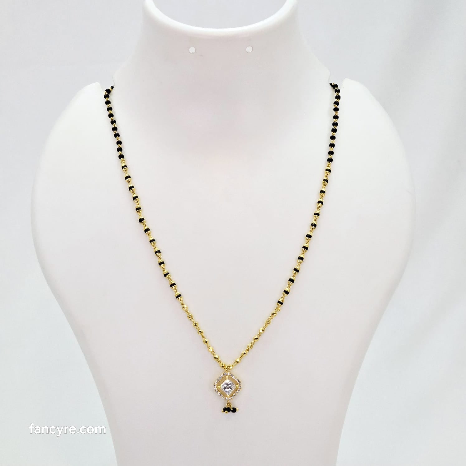 The Eksha Goldforming Mini Mangalsutra