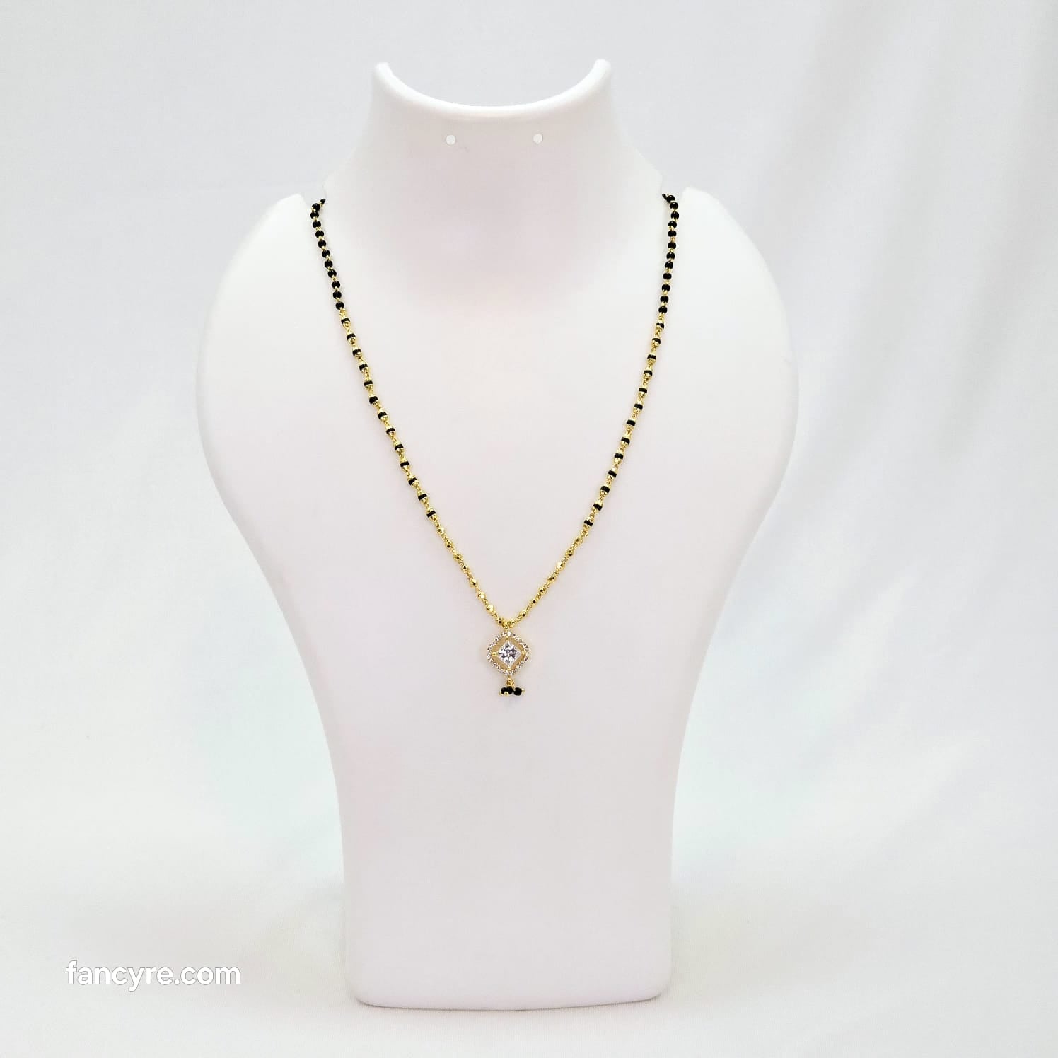 The Eksha Goldforming Mini Mangalsutra