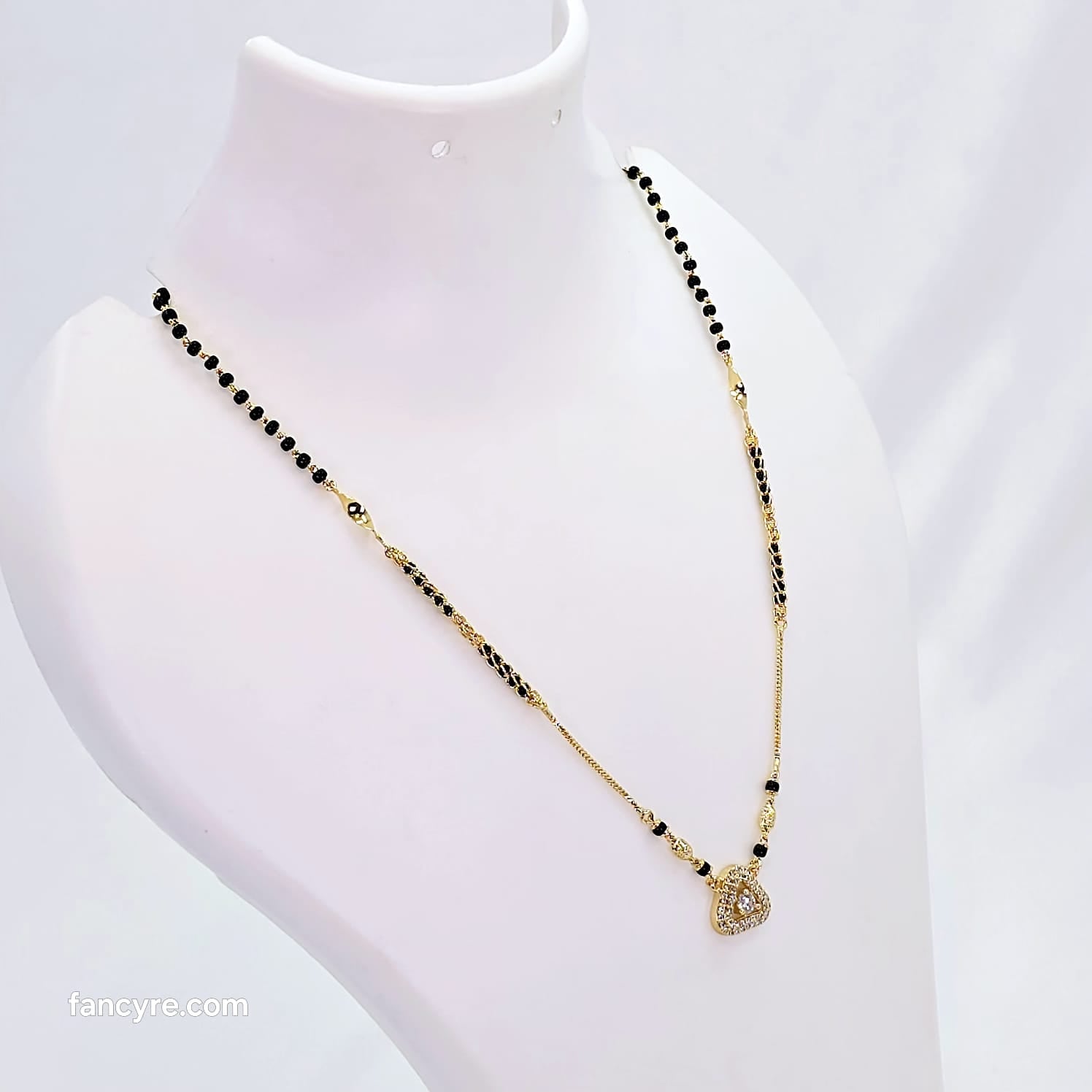 The Kashvi Goldforming Mini Mangalsutra