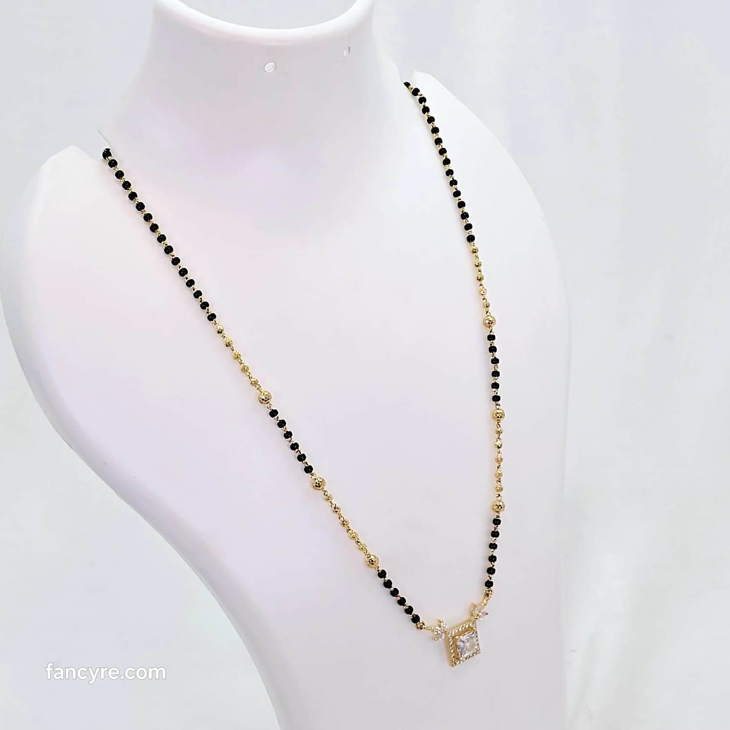 The Shaili Goldforming Mini Mangalsutra