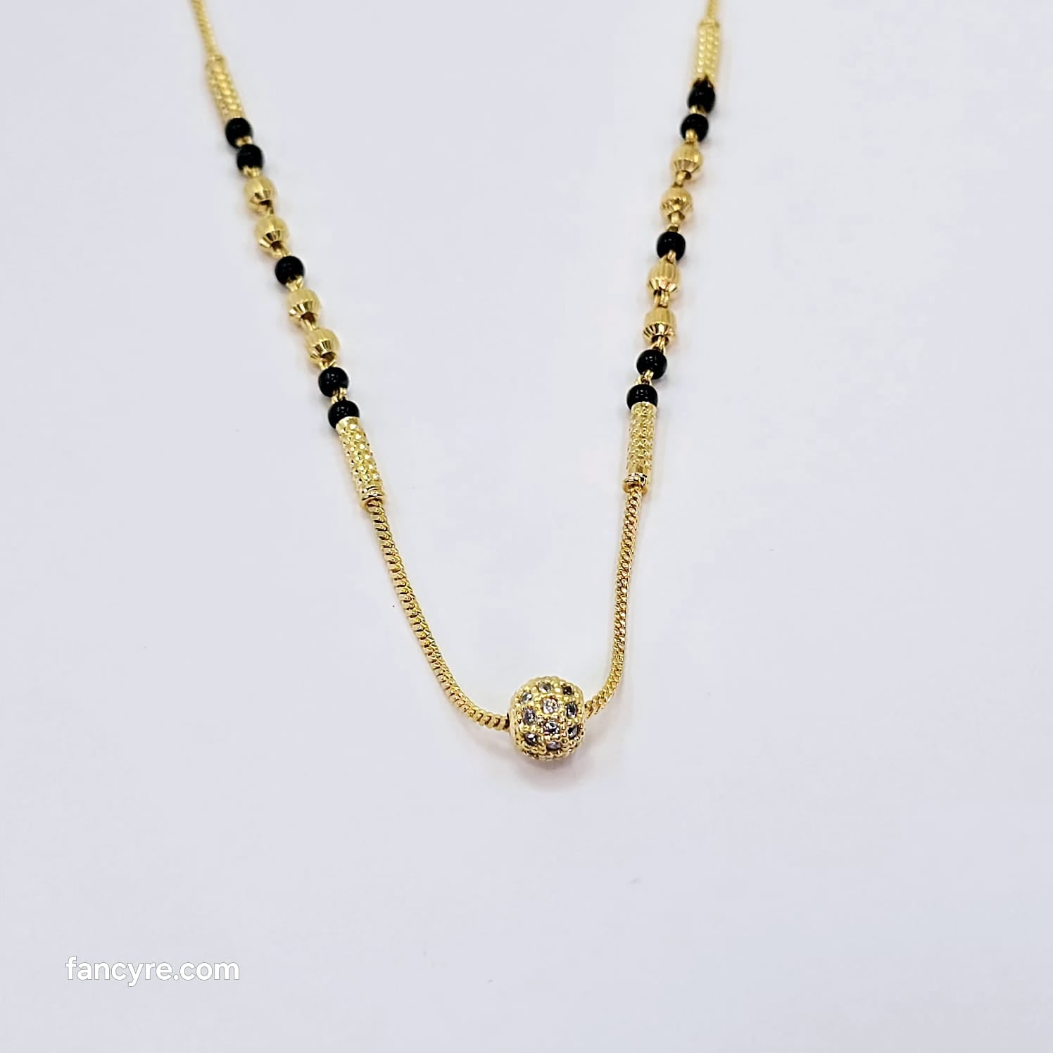The Sangini Goldforming Mini Mangalsutra