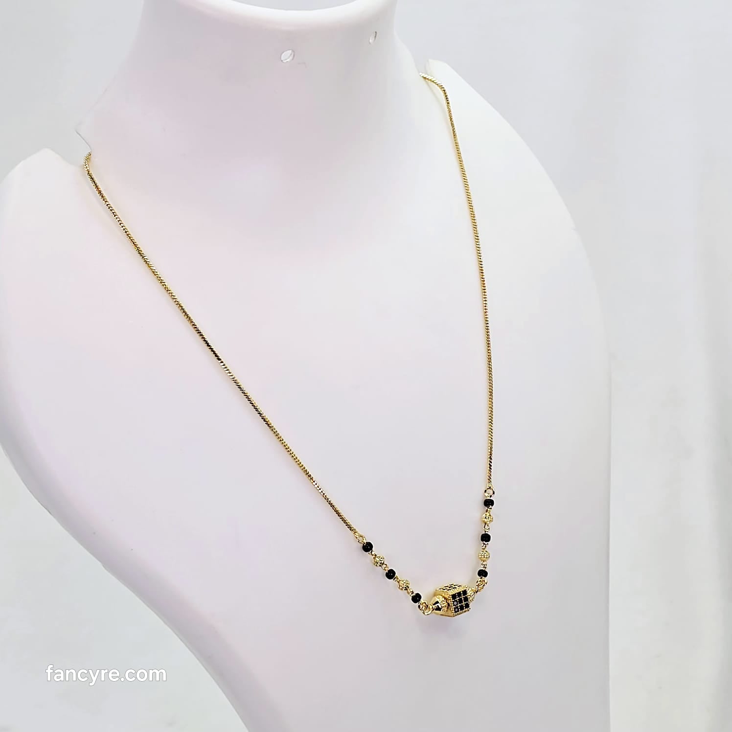 The Revati Goldforming Mini Mangalsutra