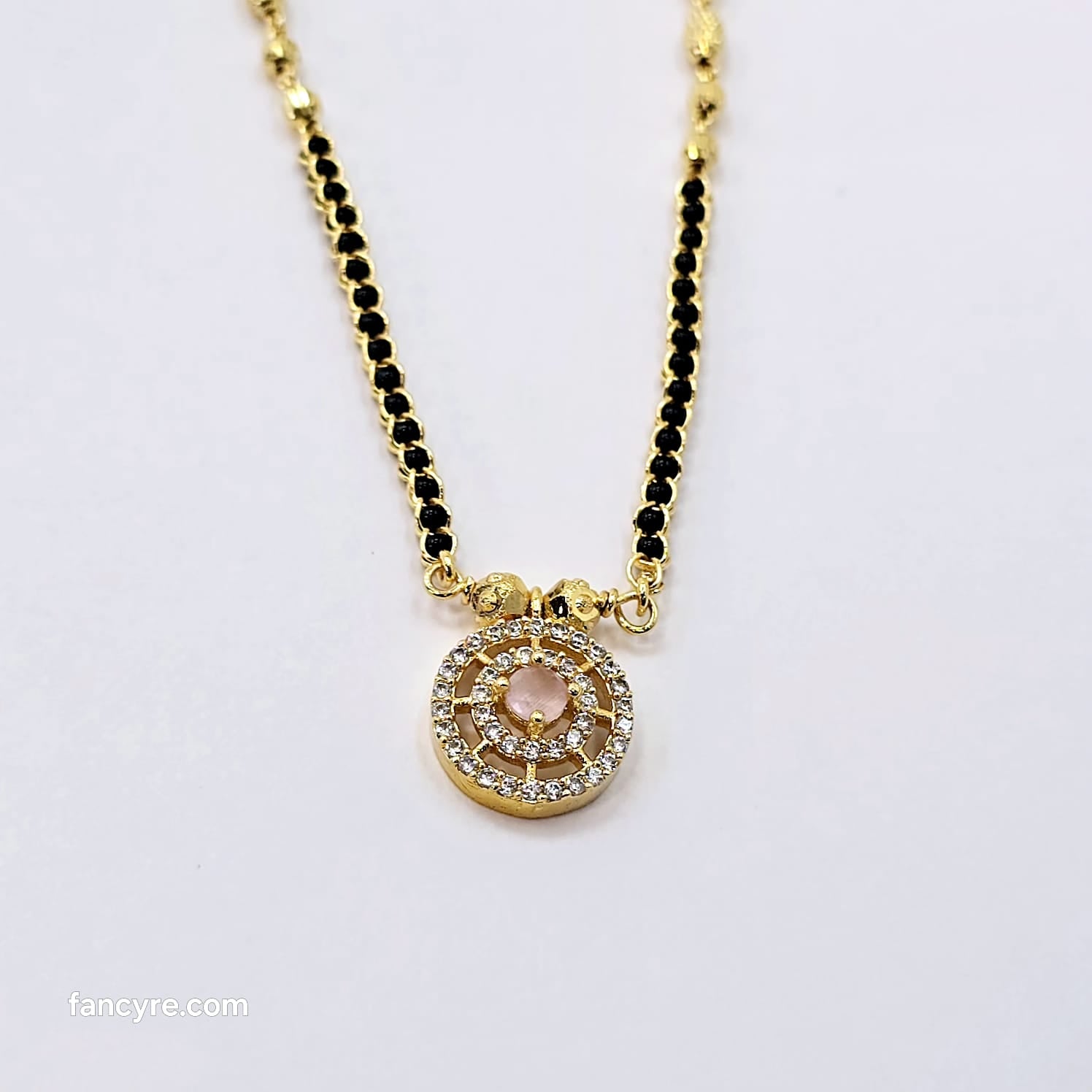 The Vinutha Goldforming Mini Mangalsutra