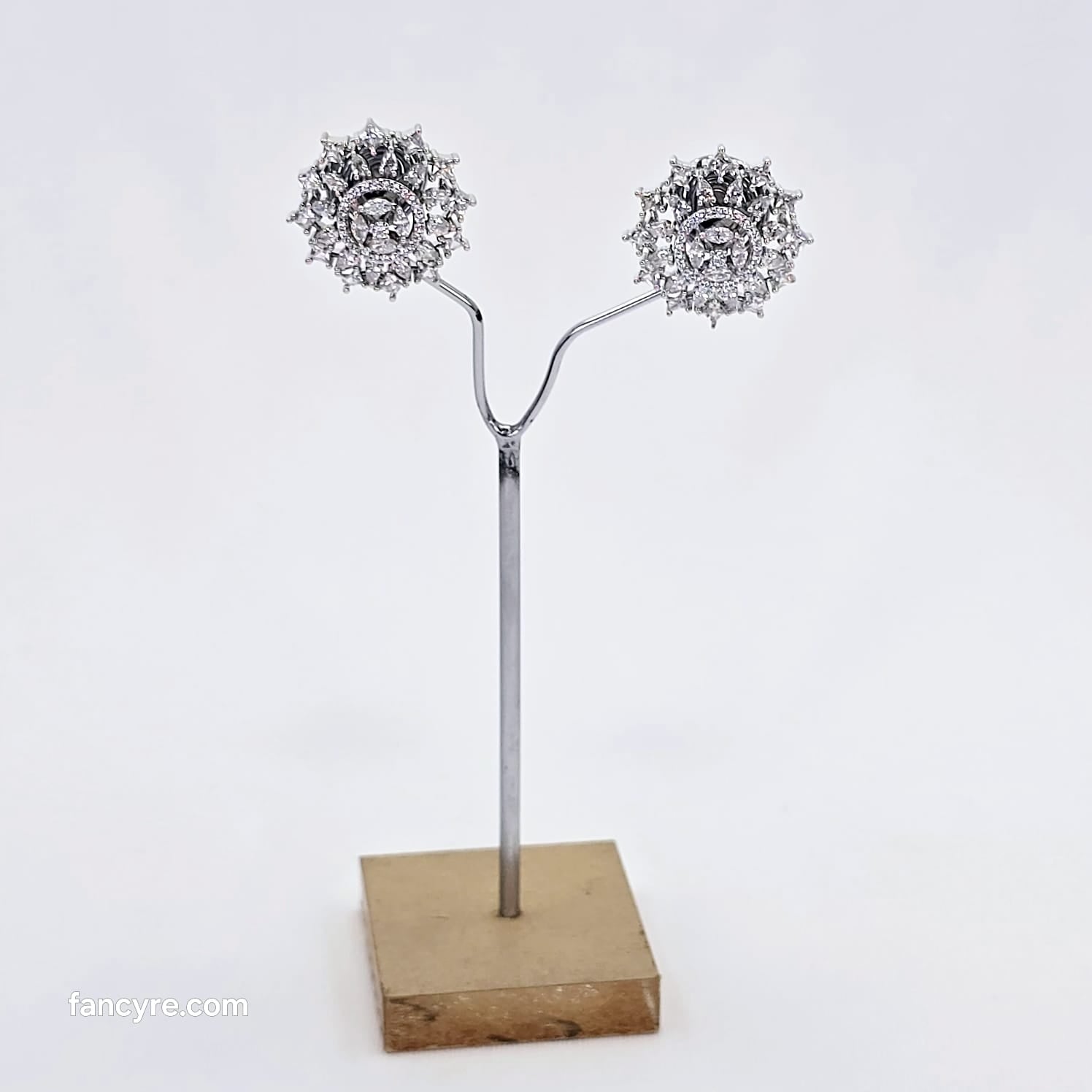 The Iqra Whitegold A.D Earring
