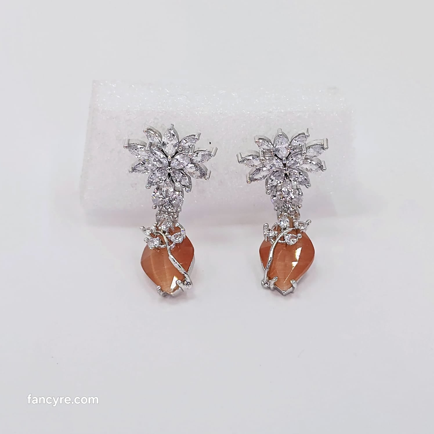 The Humera Whitegold A.D Earring