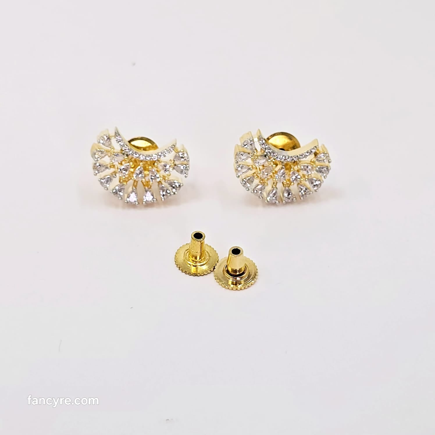 The Angely Yellowgold A.D Earring
