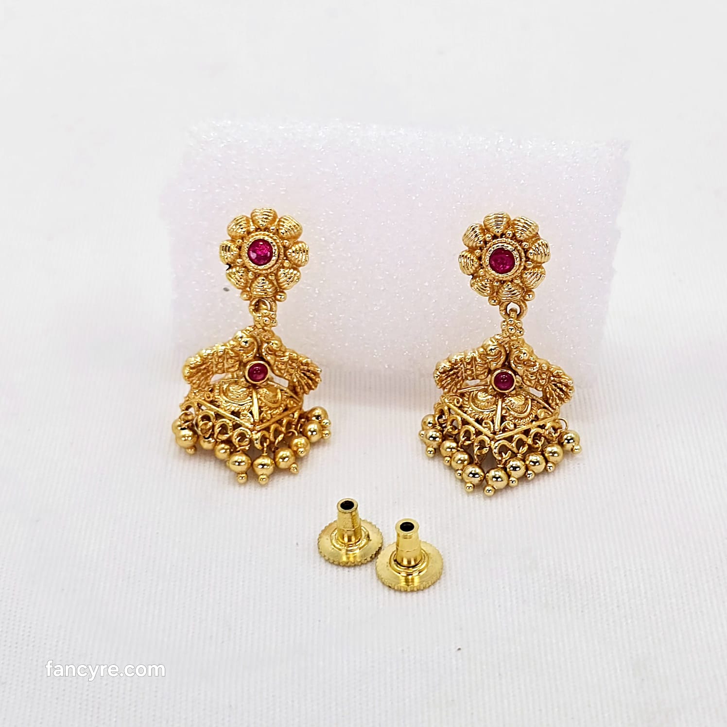 The Keya Antique Goldforming Earring