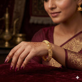 The Kishori Goldforming Bangle