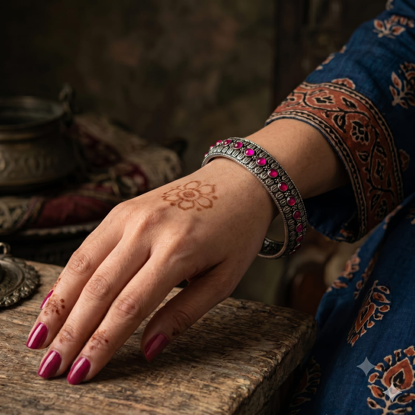 The Maghi Oxidized Bangle