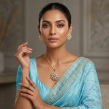 The Tiyra Yellowgold A.D Pendant Earring