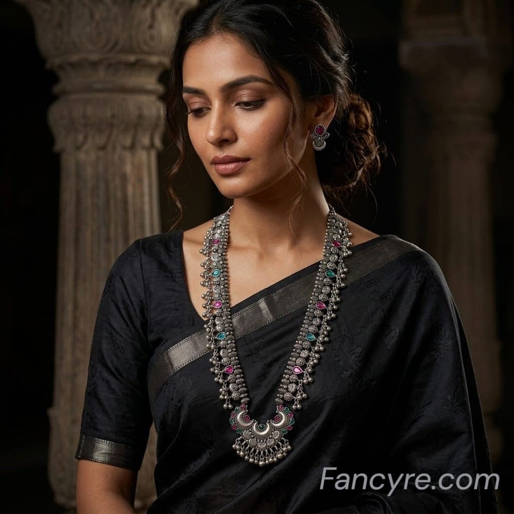 The Gigi Oxidized Saaj
