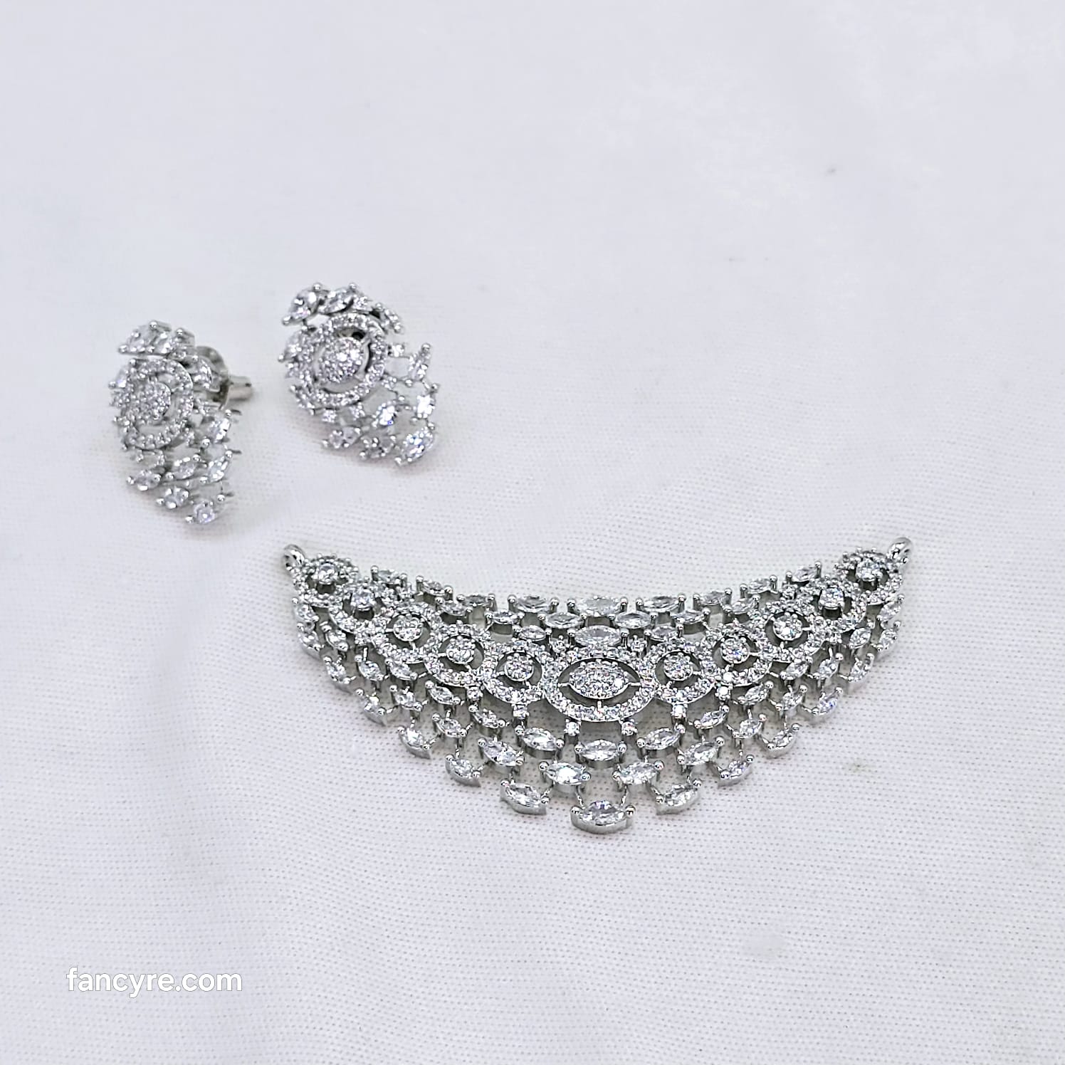 The Sereni Whitegold A.D Pendant Earring (M.S)