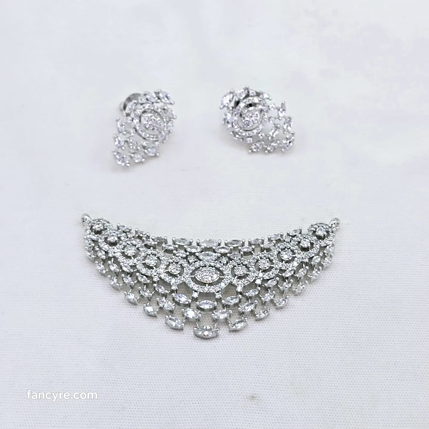 The Sereni Whitegold A.D Pendant Earring (M.S)