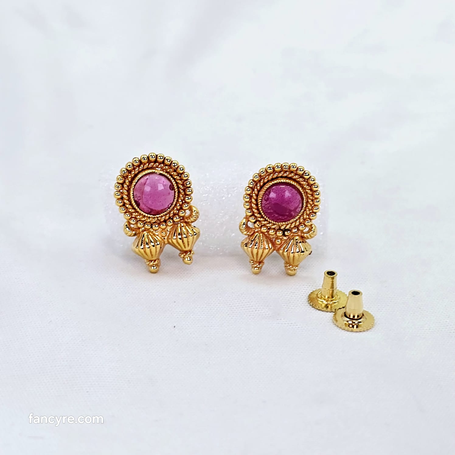 The Nishu Antique Goldforming Earring