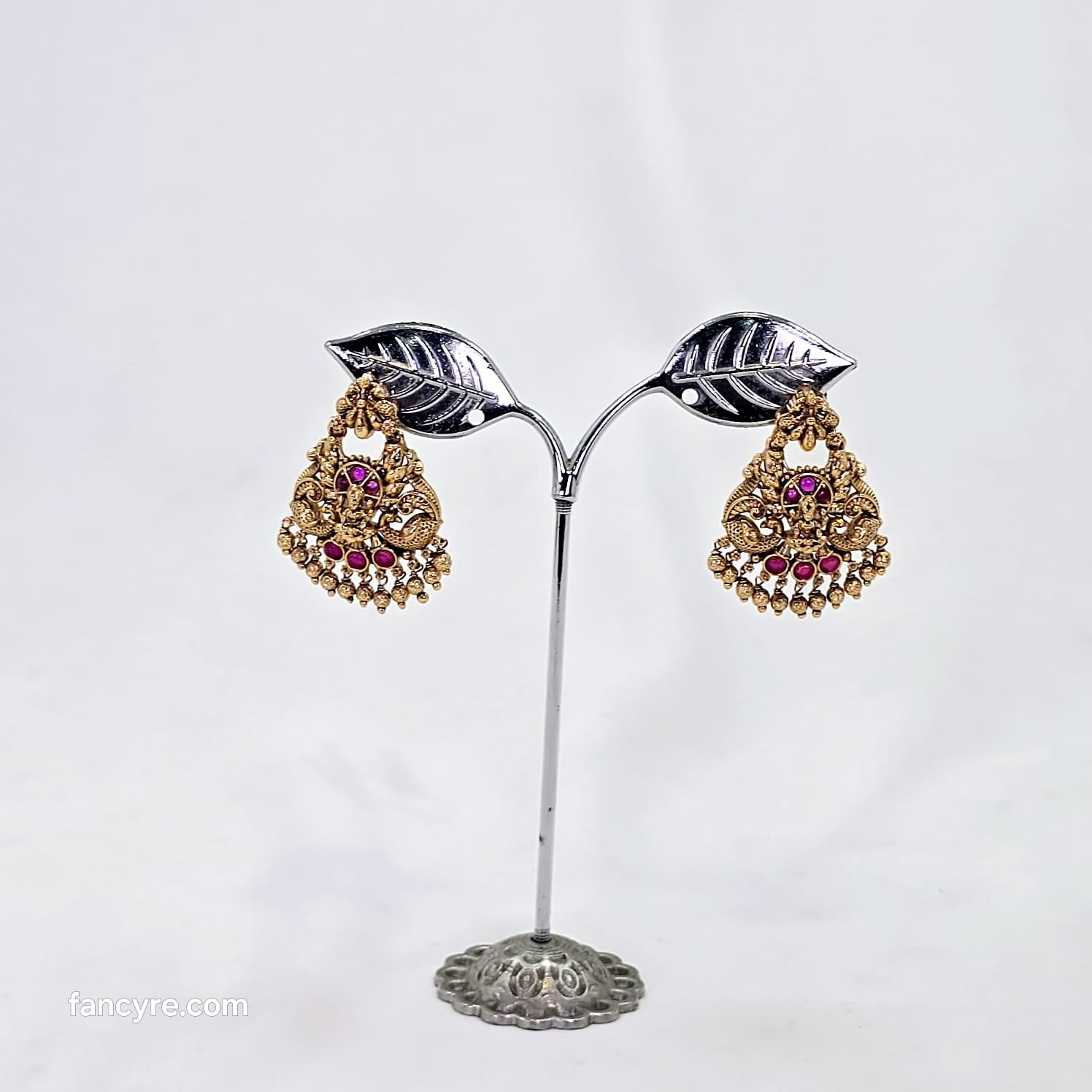 The Karina Kempu Earring