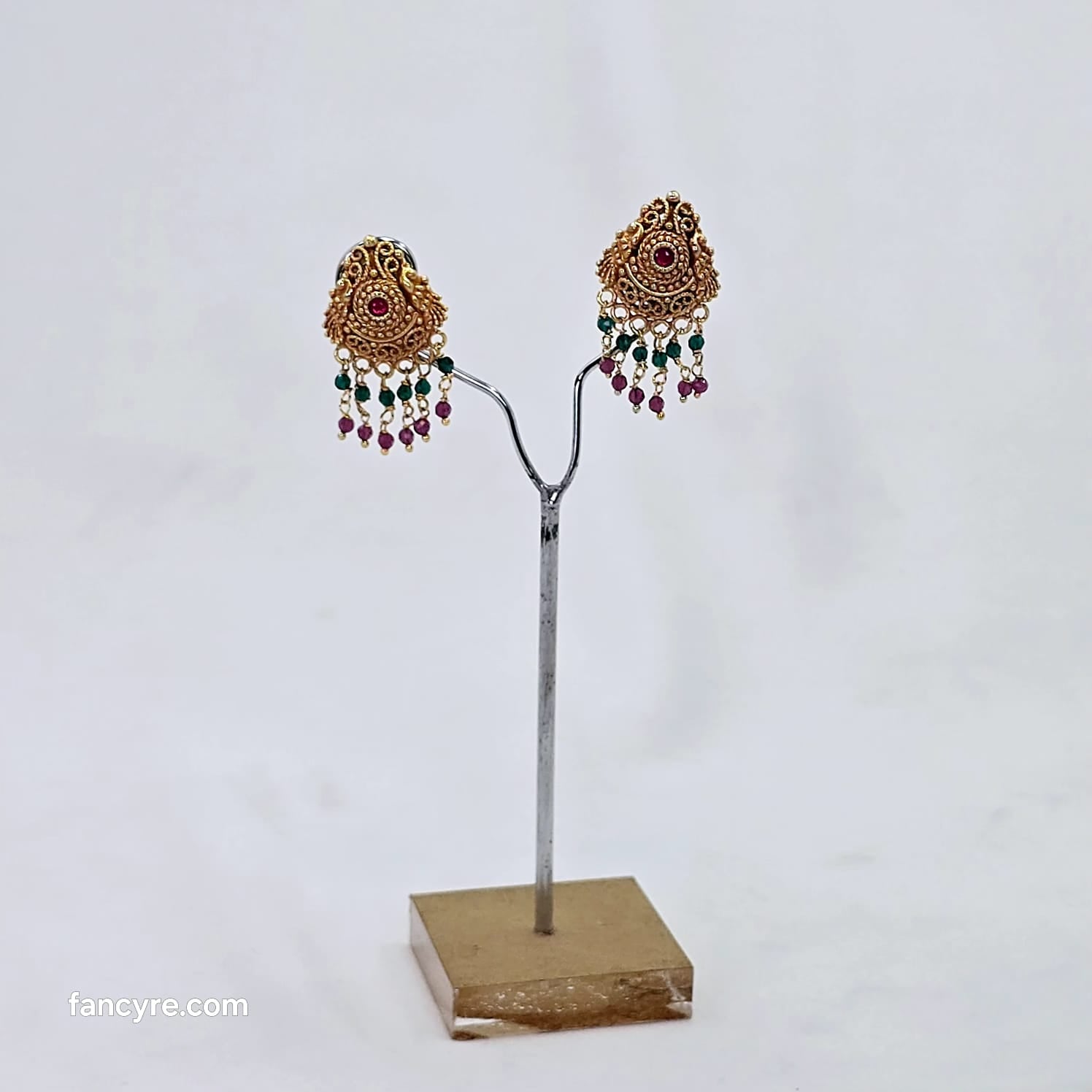 The Manju Antique Goldforming Earring