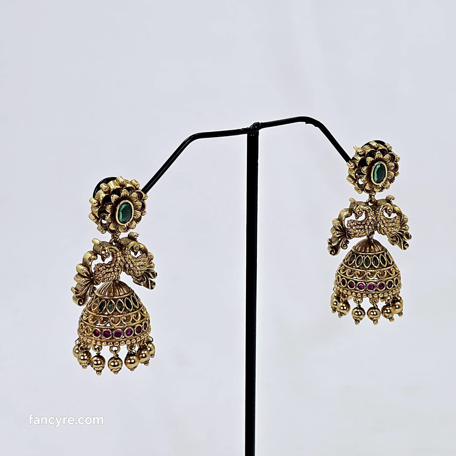 The Sunika Kempu Earring