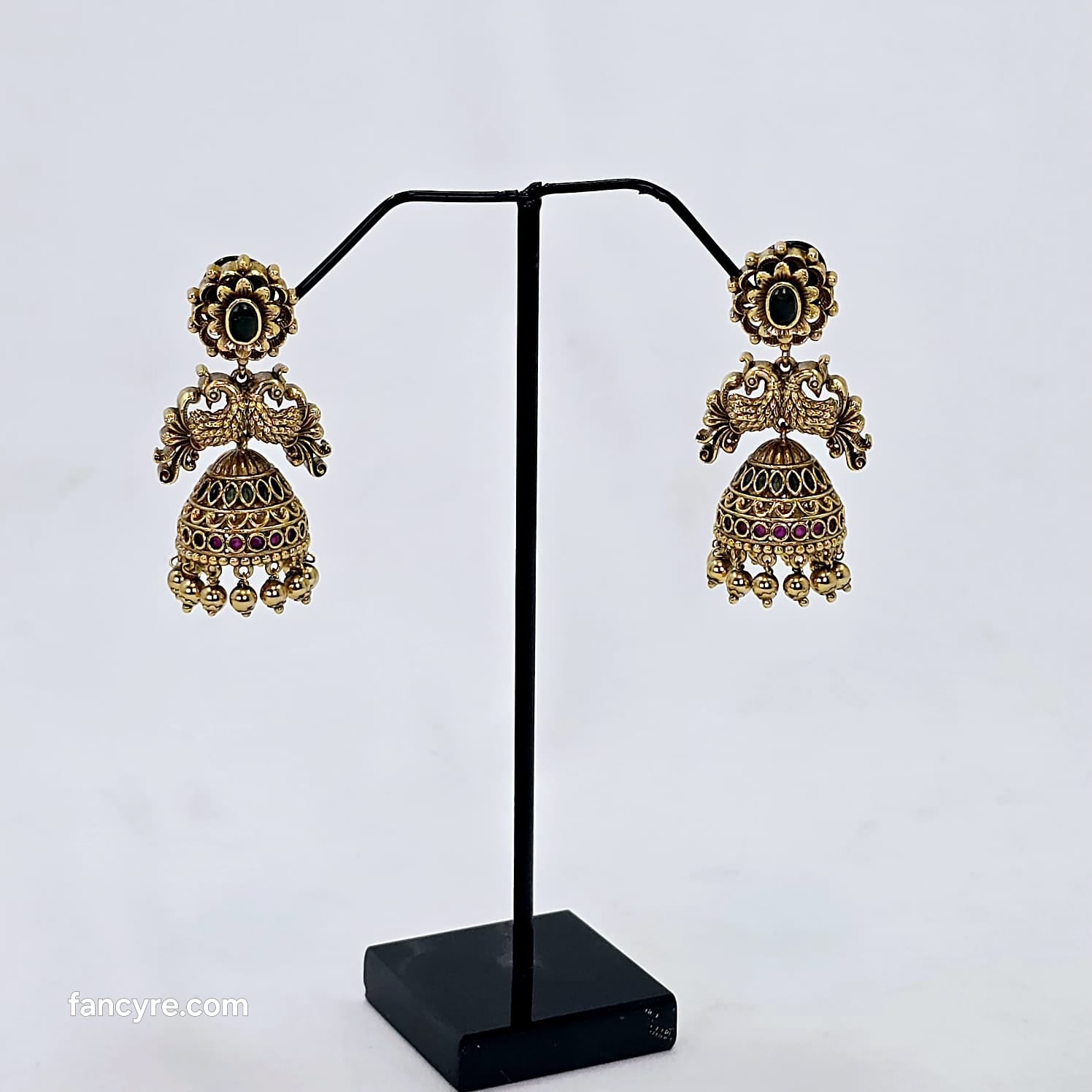 The Sunika Kempu Earring