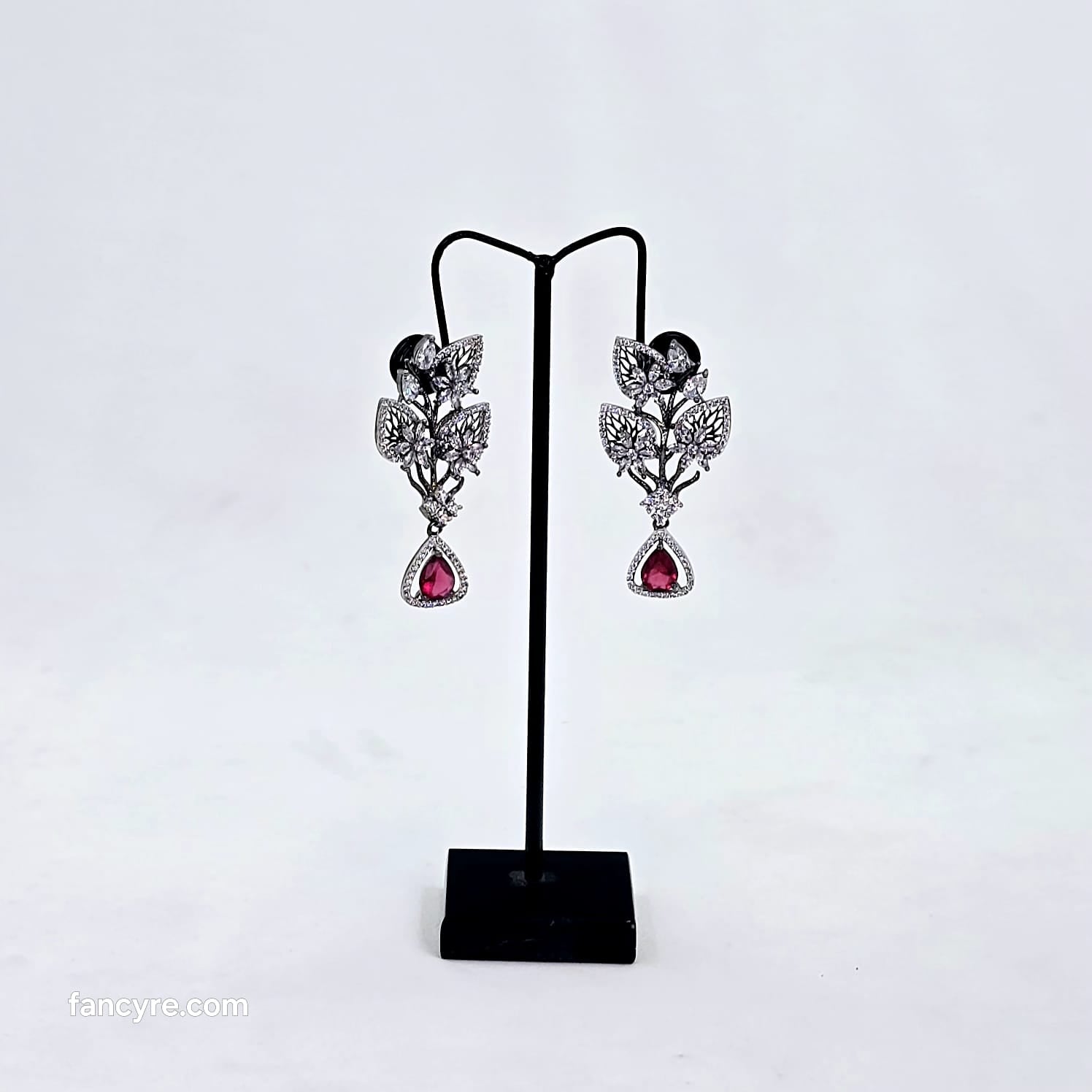 The Sian Blackgold A.D Earring