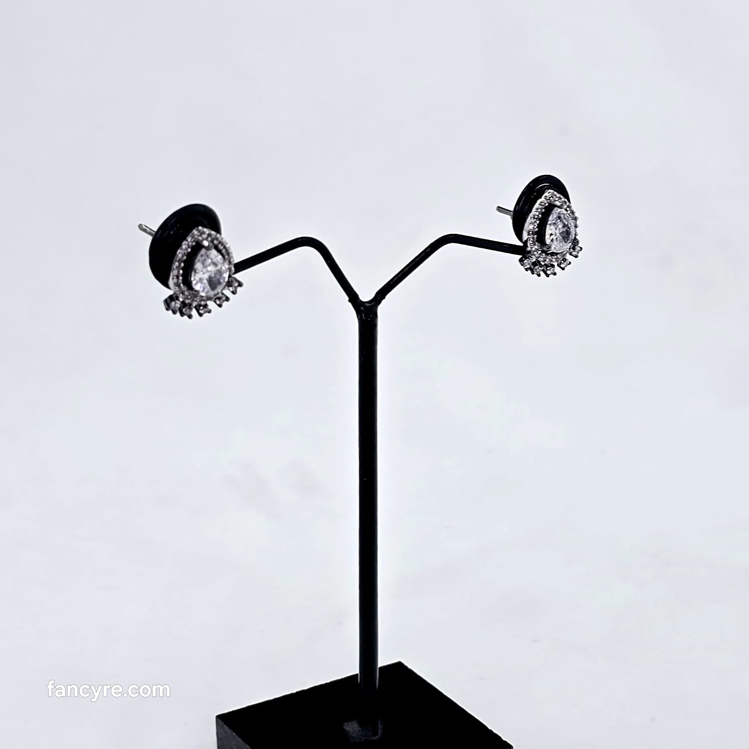 The Hunny Blackgold A.D Earring