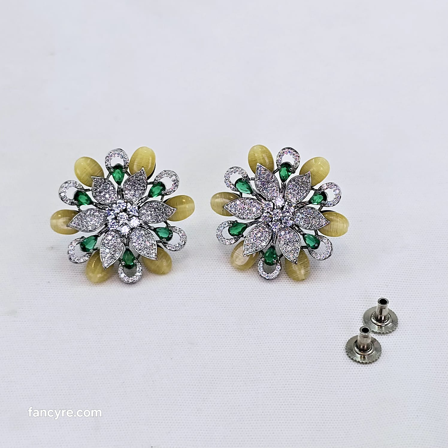 The Elly Blackgold A.D Earring