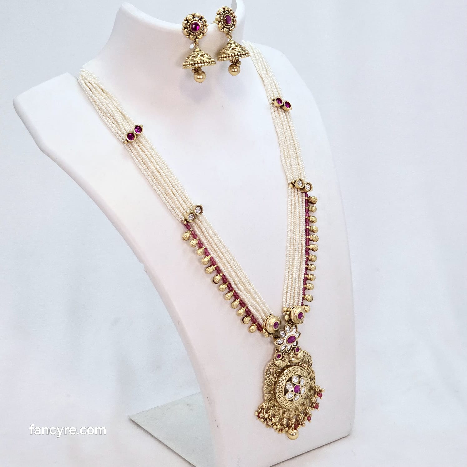 The Lahari Rajwadi Long Necklace