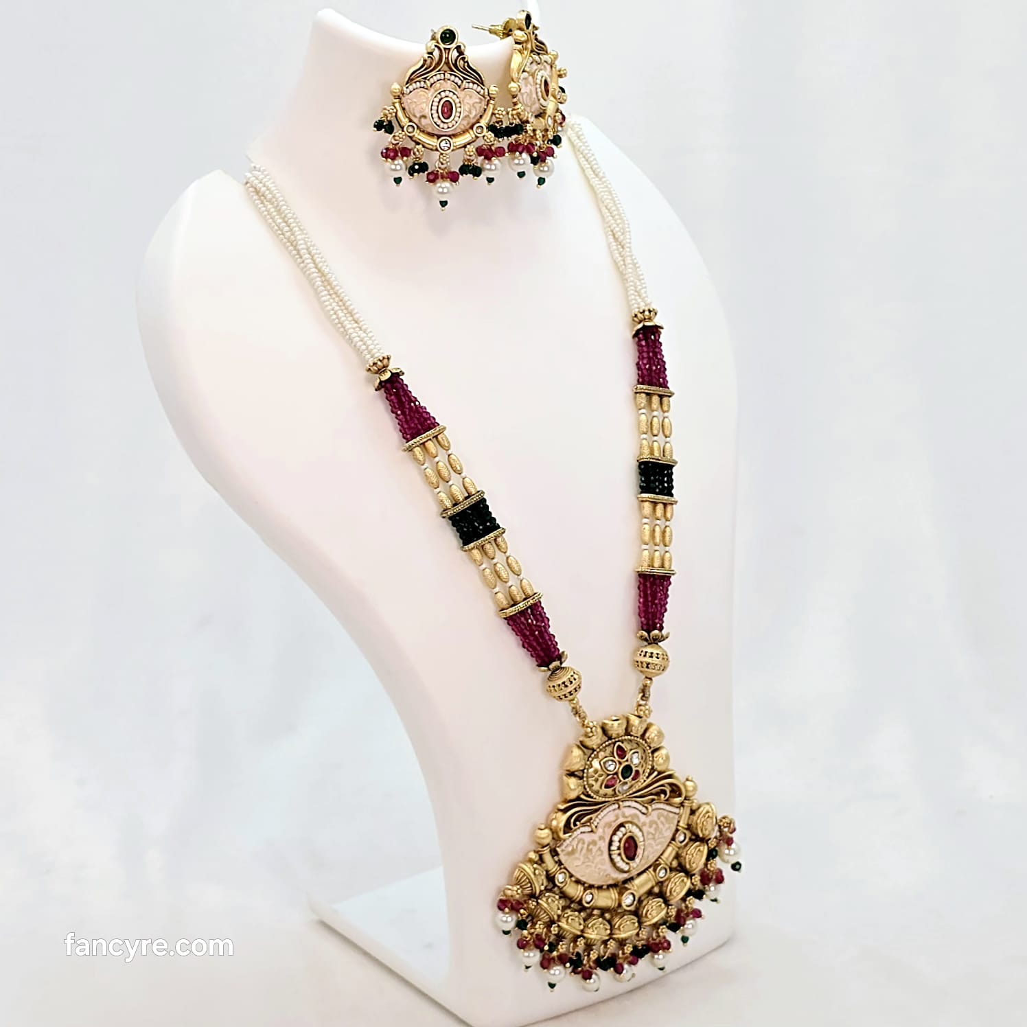 The Vidyavati Rajwadi Long Necklace