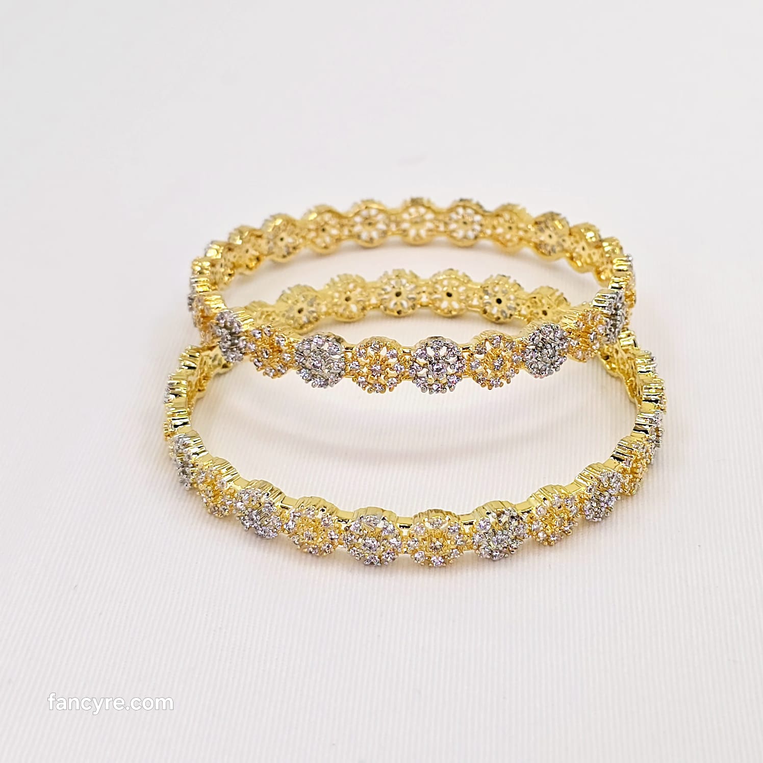 The Clare Yellowgold A.D Bangle