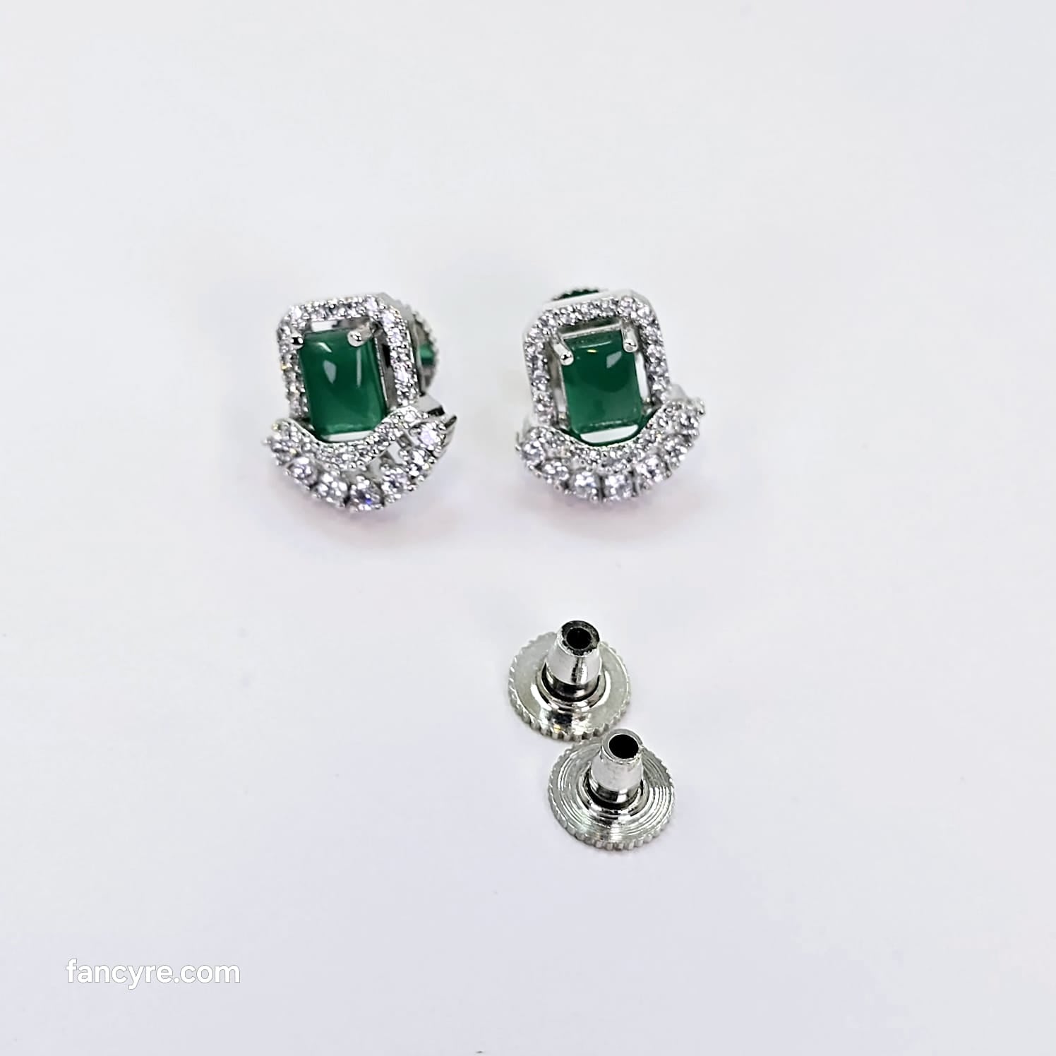 The Geneva Whitegold A.D Earring