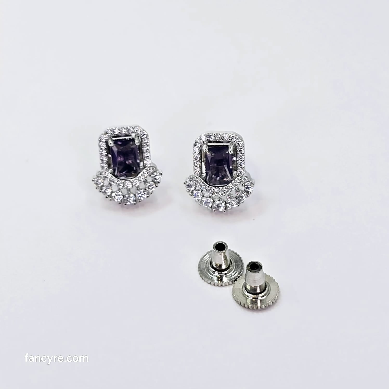 The Geneva Whitegold A.D Earring