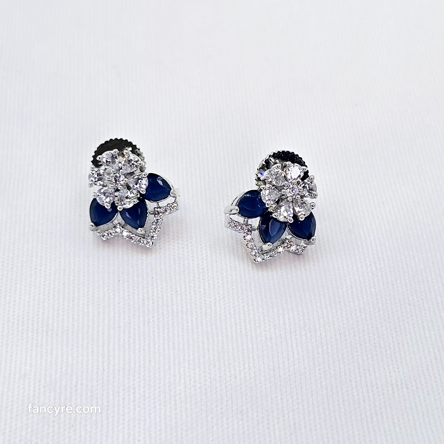 The Sloane Whitegold A.D Earring