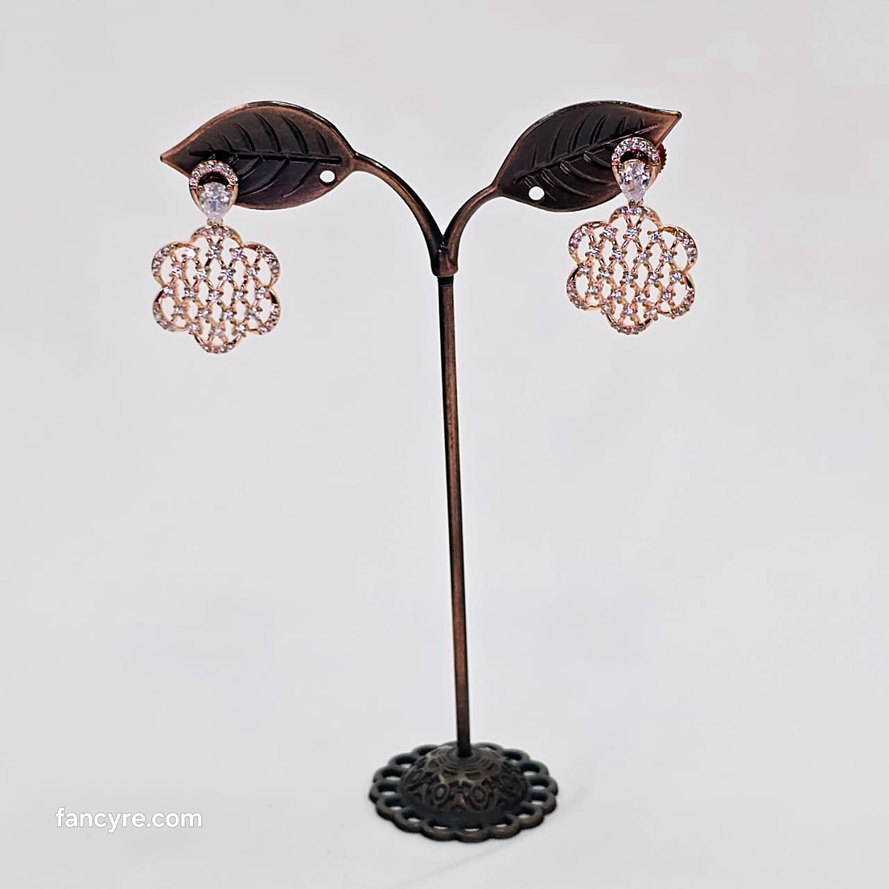 The Henry Rosegold A.D Earring