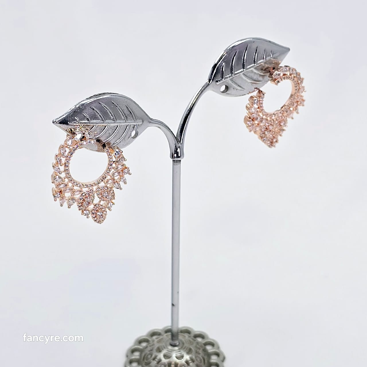 The Reley Rosegold A.D Earring