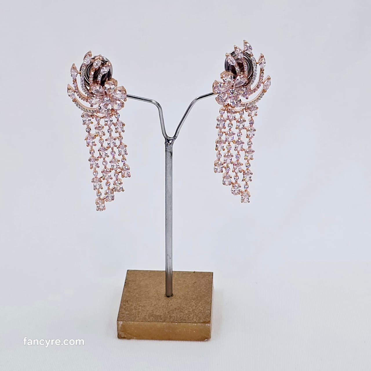 The Alira Rosegold A.D Earring