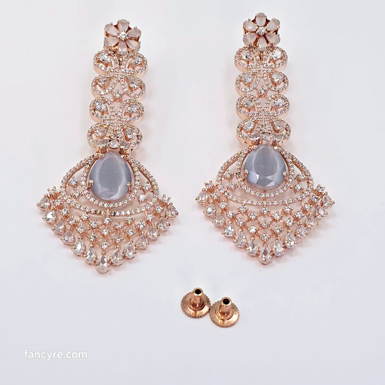 The Celia Rosegold A.D Earring