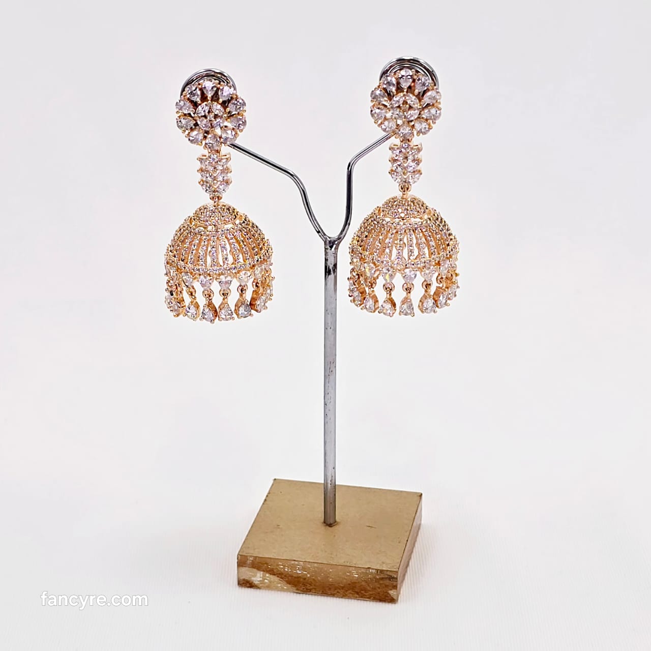 The Geline Rosegold A.D Earring