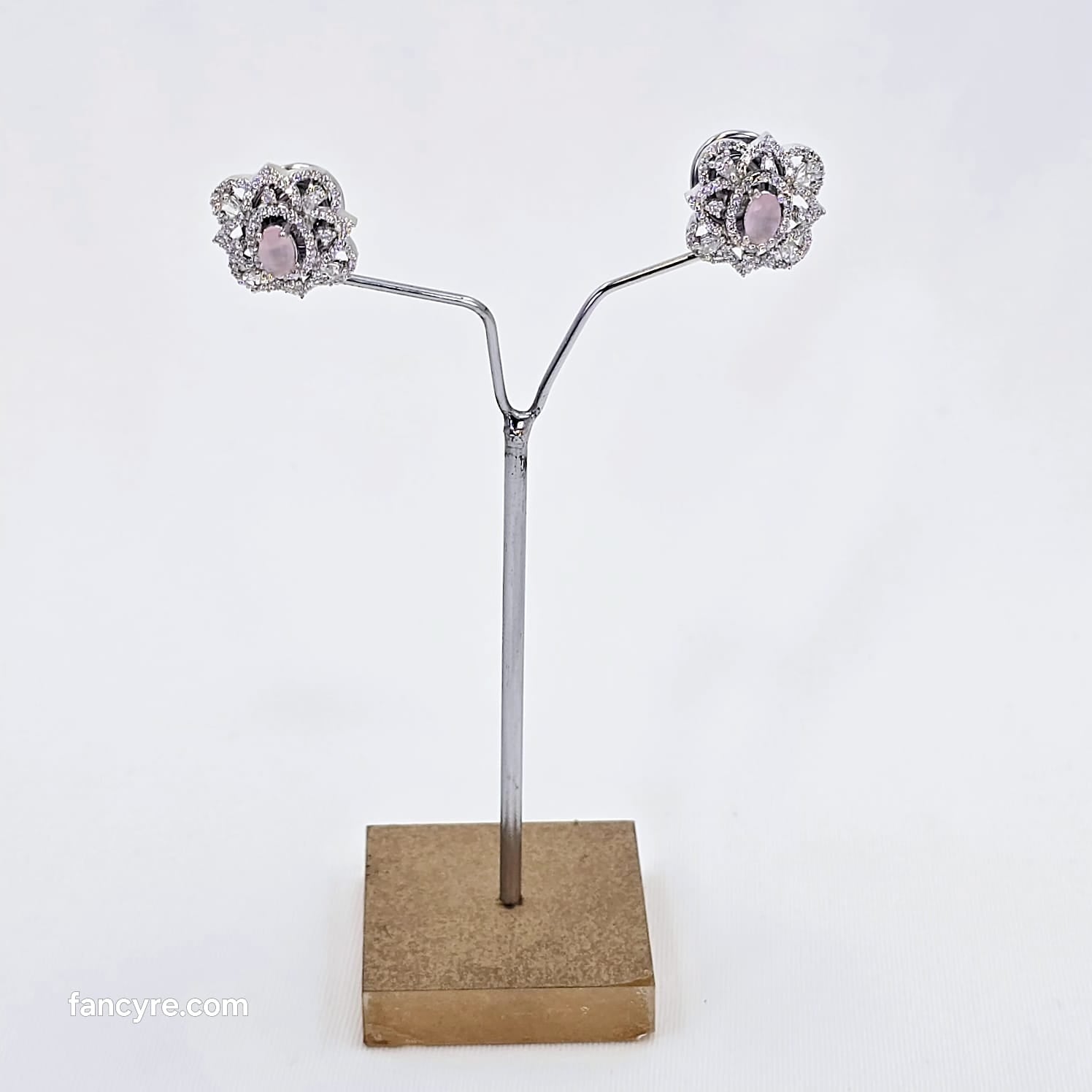 The Saima Whitegold A.D Earring