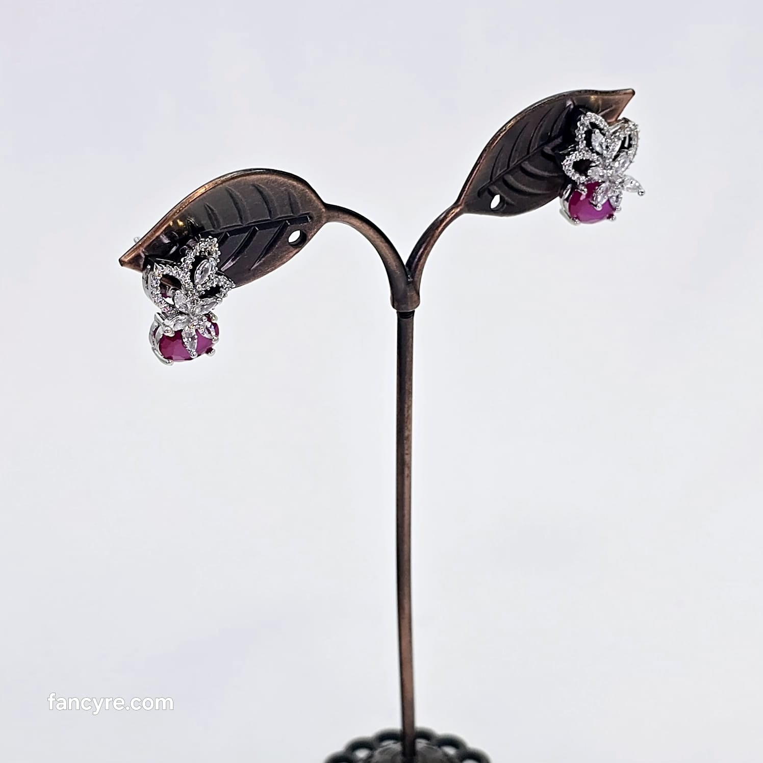 The Soha Whitegold A.D Earring