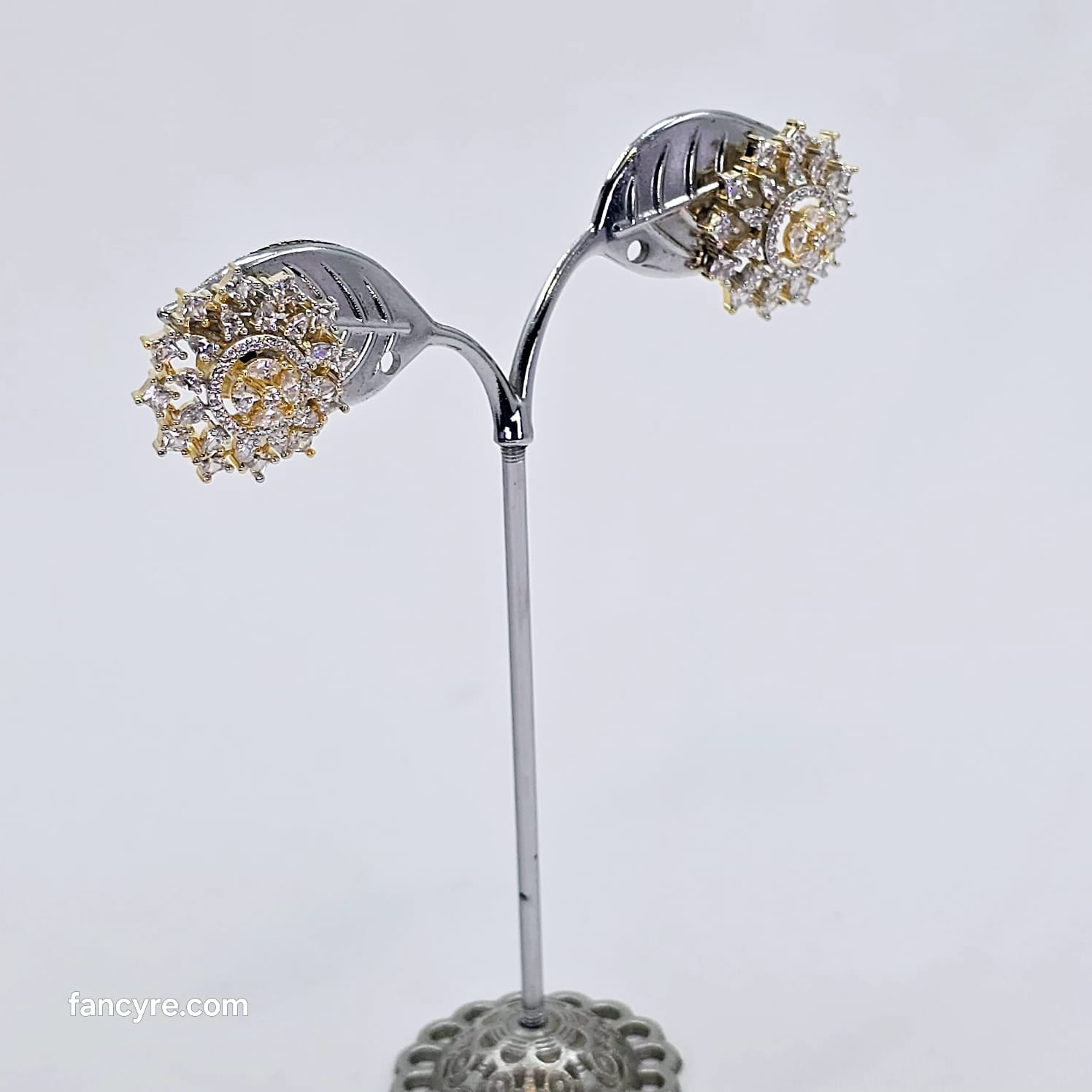 The Rory Yellowgold A.D Earring