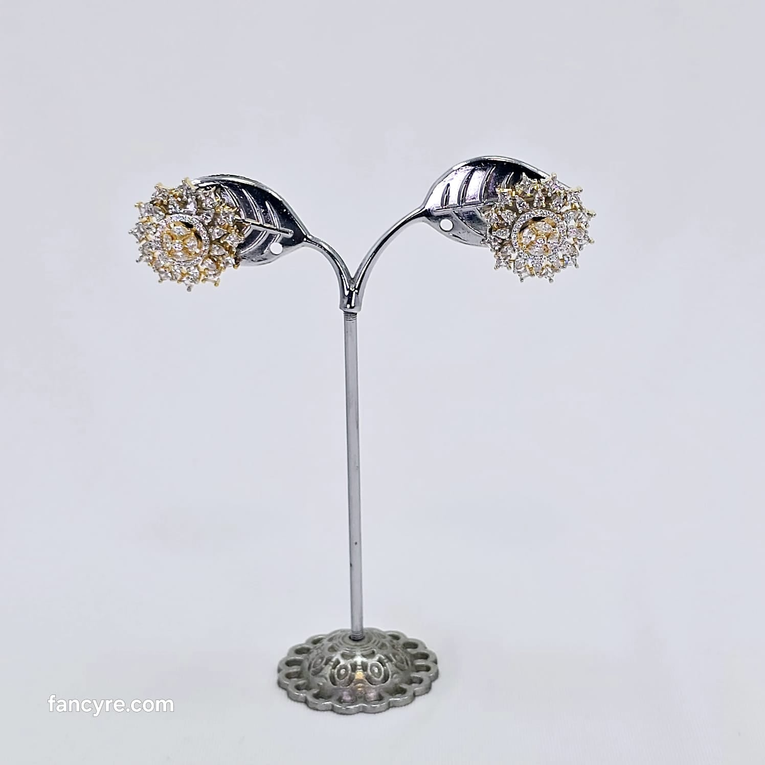 The Rory Yellowgold A.D Earring