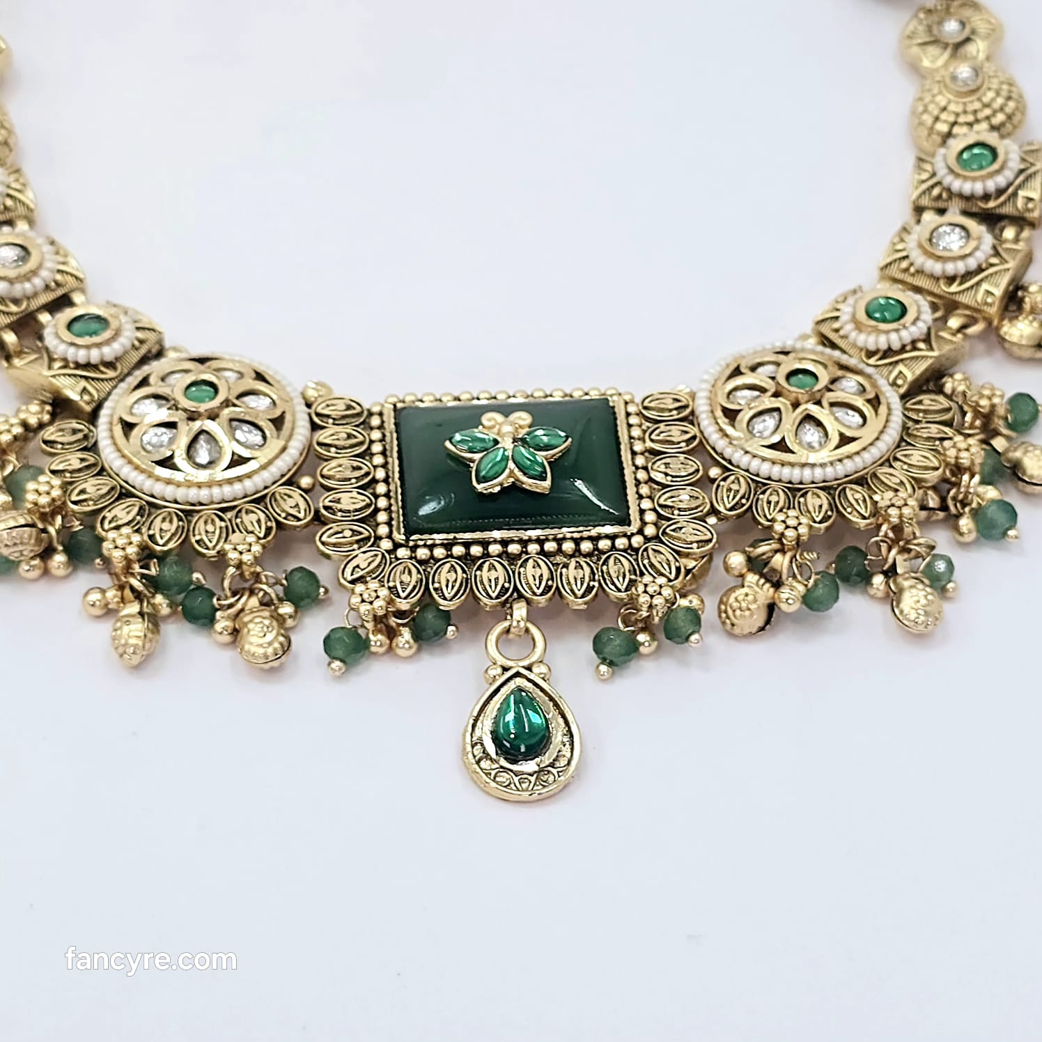 The Sargun Rajwadi Necklace