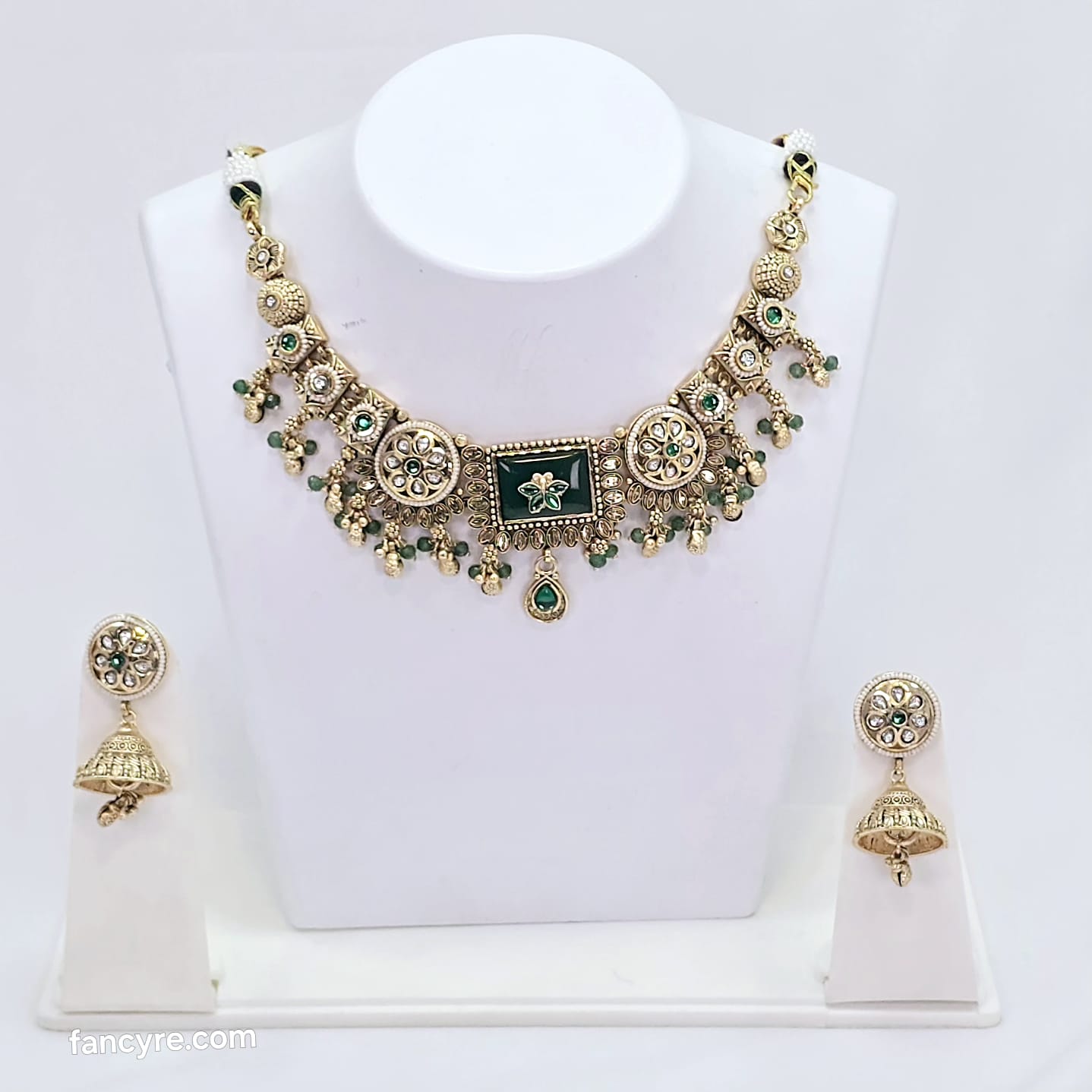 The Sargun Rajwadi Necklace